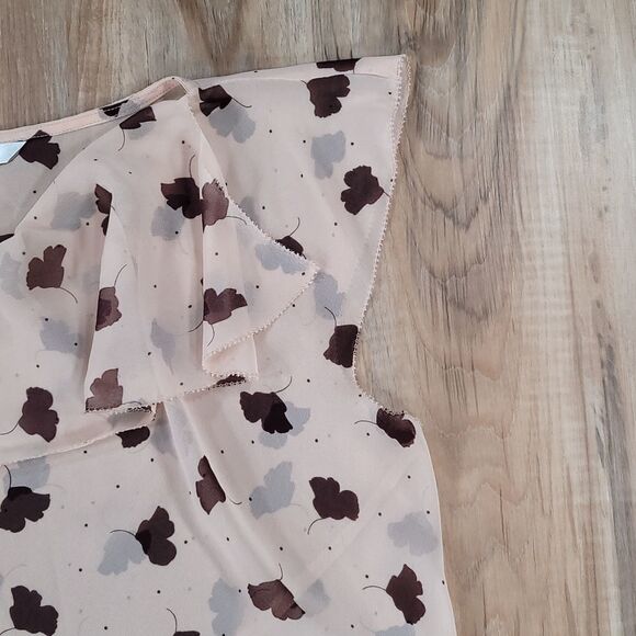 🔹️Cabi Cream Playful Me Leaf & Polka Dot Print Semi Sheer Sleeveless Top Medium - Picture 7 of 12
